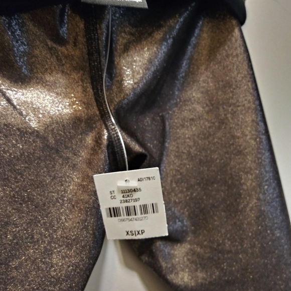 PINK - Picture 5 of 7